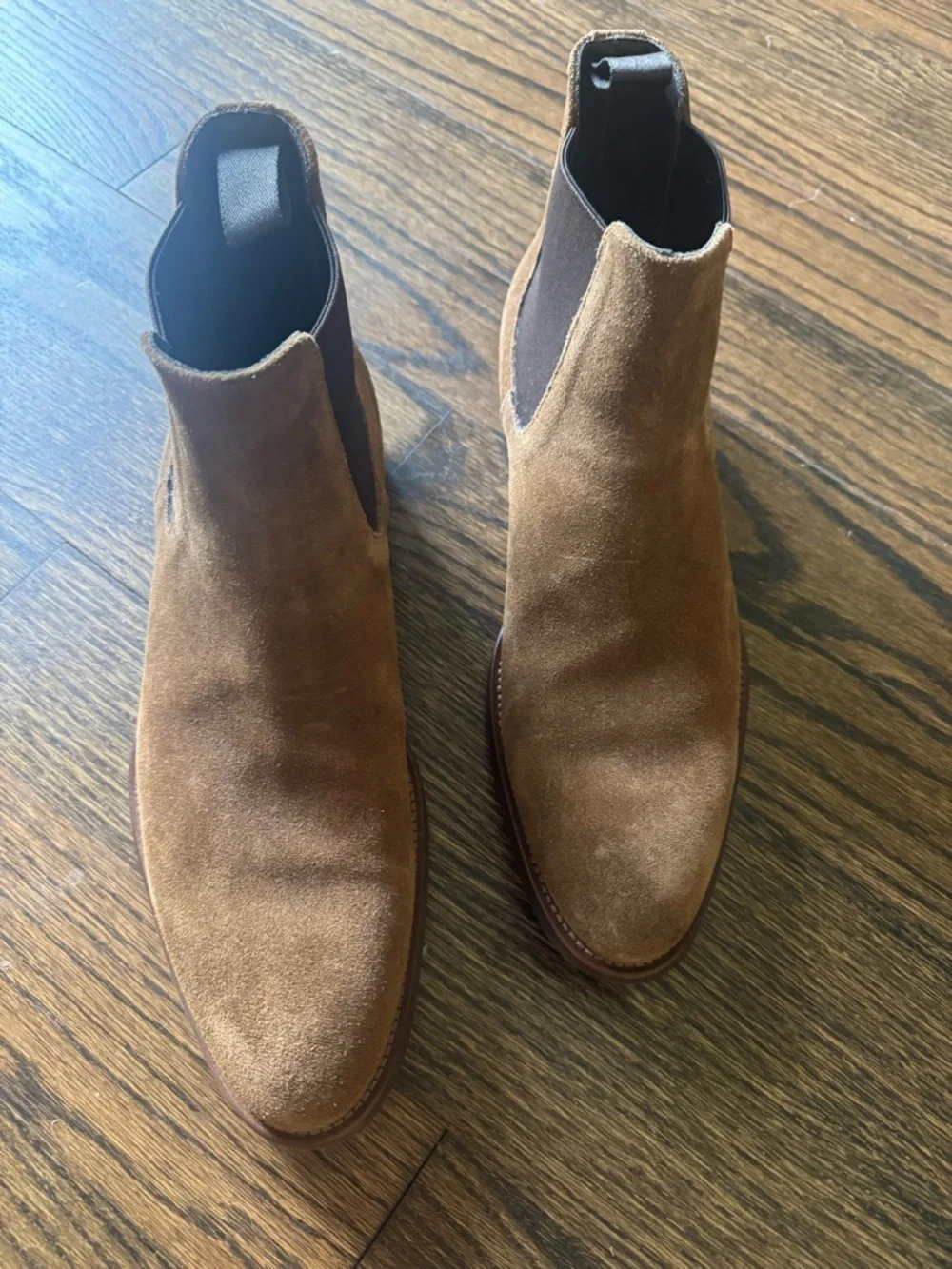 To Boot Suede Chelsea Boots in Brown- Like New - Picture 2 of 6